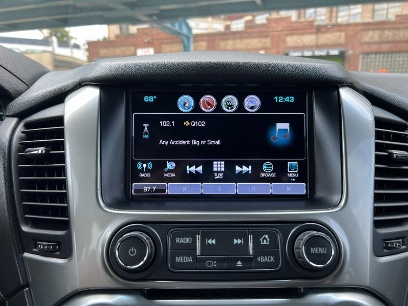 Chevrolet Suburban LT 4WD 2017