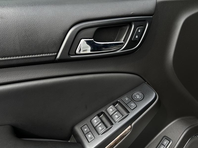 Chevrolet Suburban LT 4WD 2017