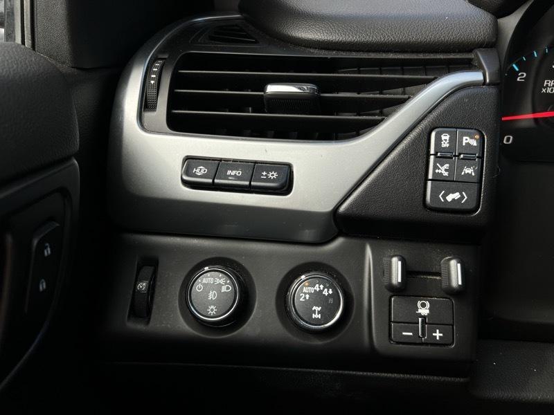Chevrolet Suburban Premier 4WD 2018