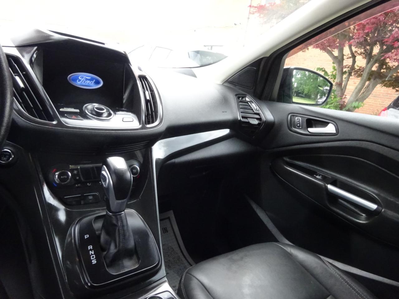 Ford Escape 4WD 4dr Titanium 2013