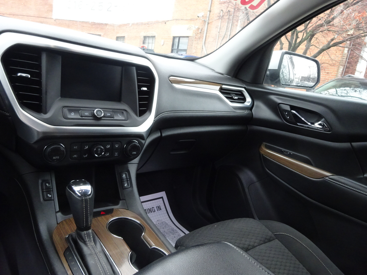 GMC Acadia AWD 4dr SLE w/SLE-2 2018