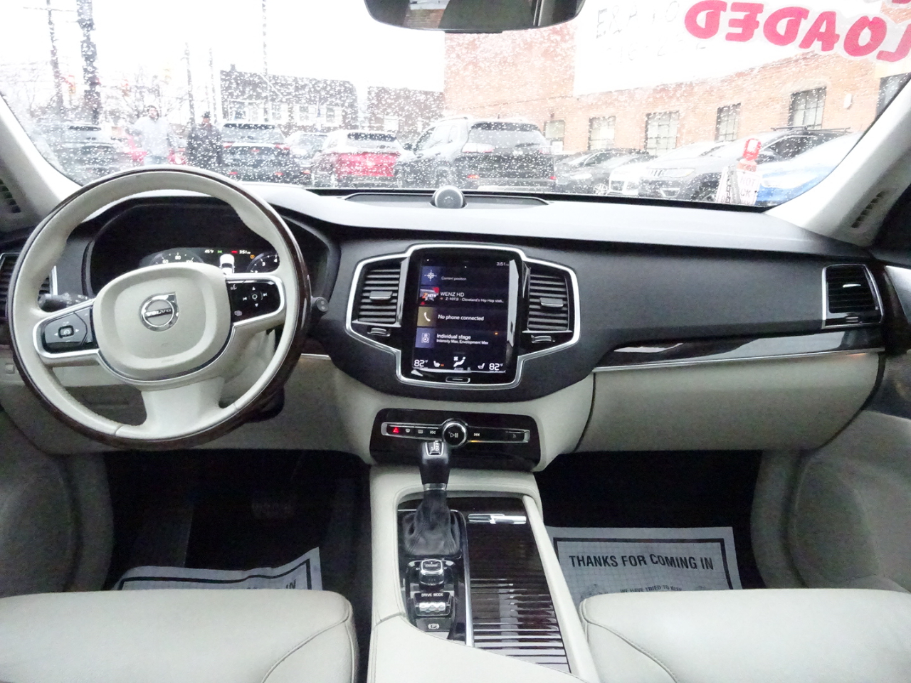 Volvo XC90 T6 AWD 7-Passenger Momentum 2017