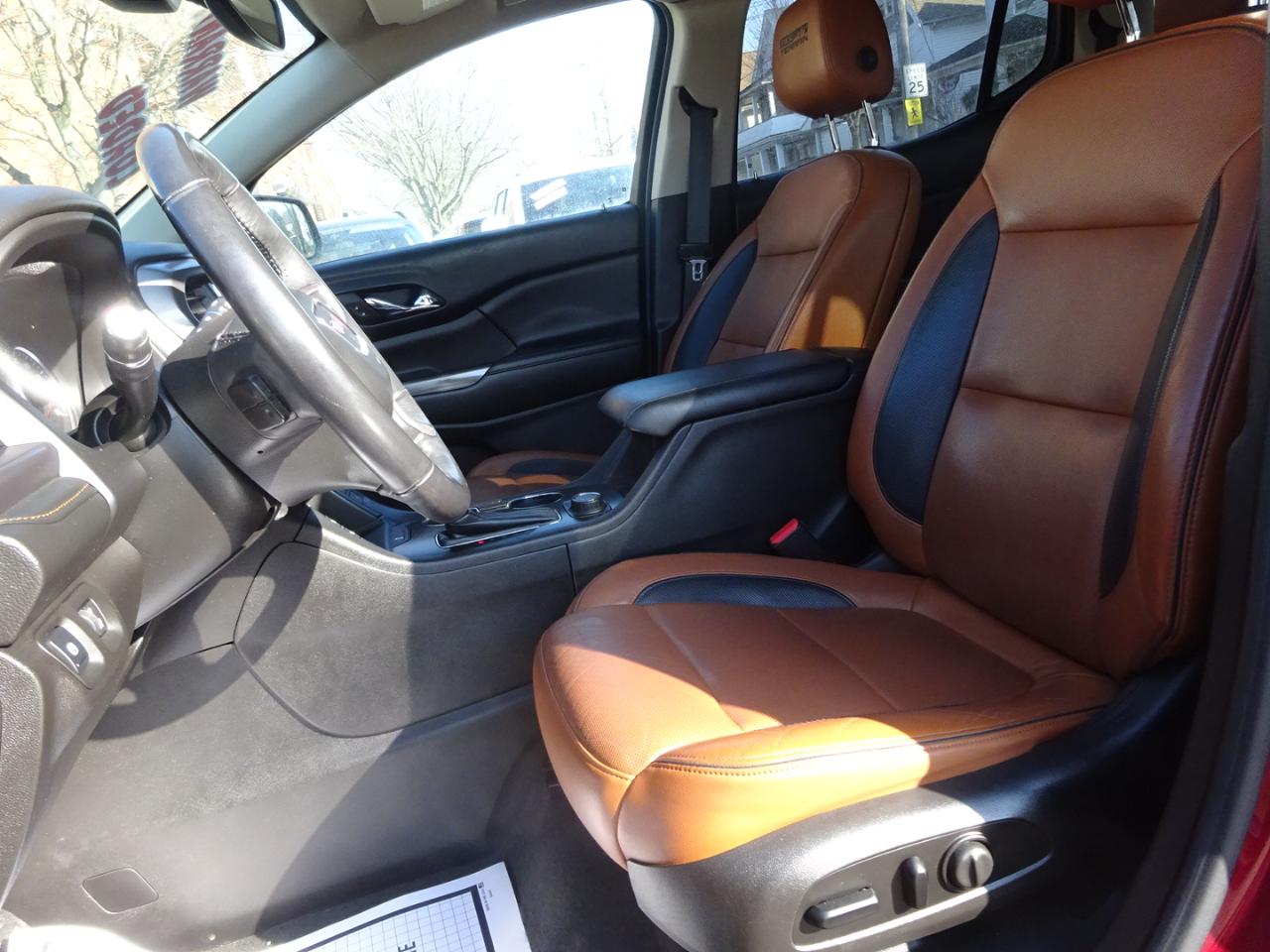 GMC Acadia AWD 4dr SLT w/SLT-1 2017