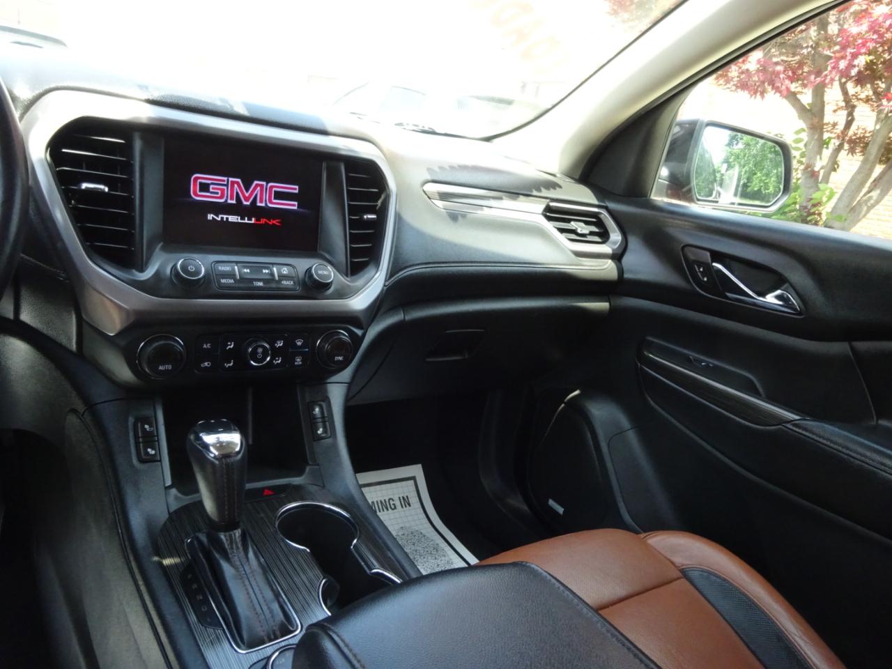 GMC Acadia AWD 4dr SLT w/SLT-1 2017
