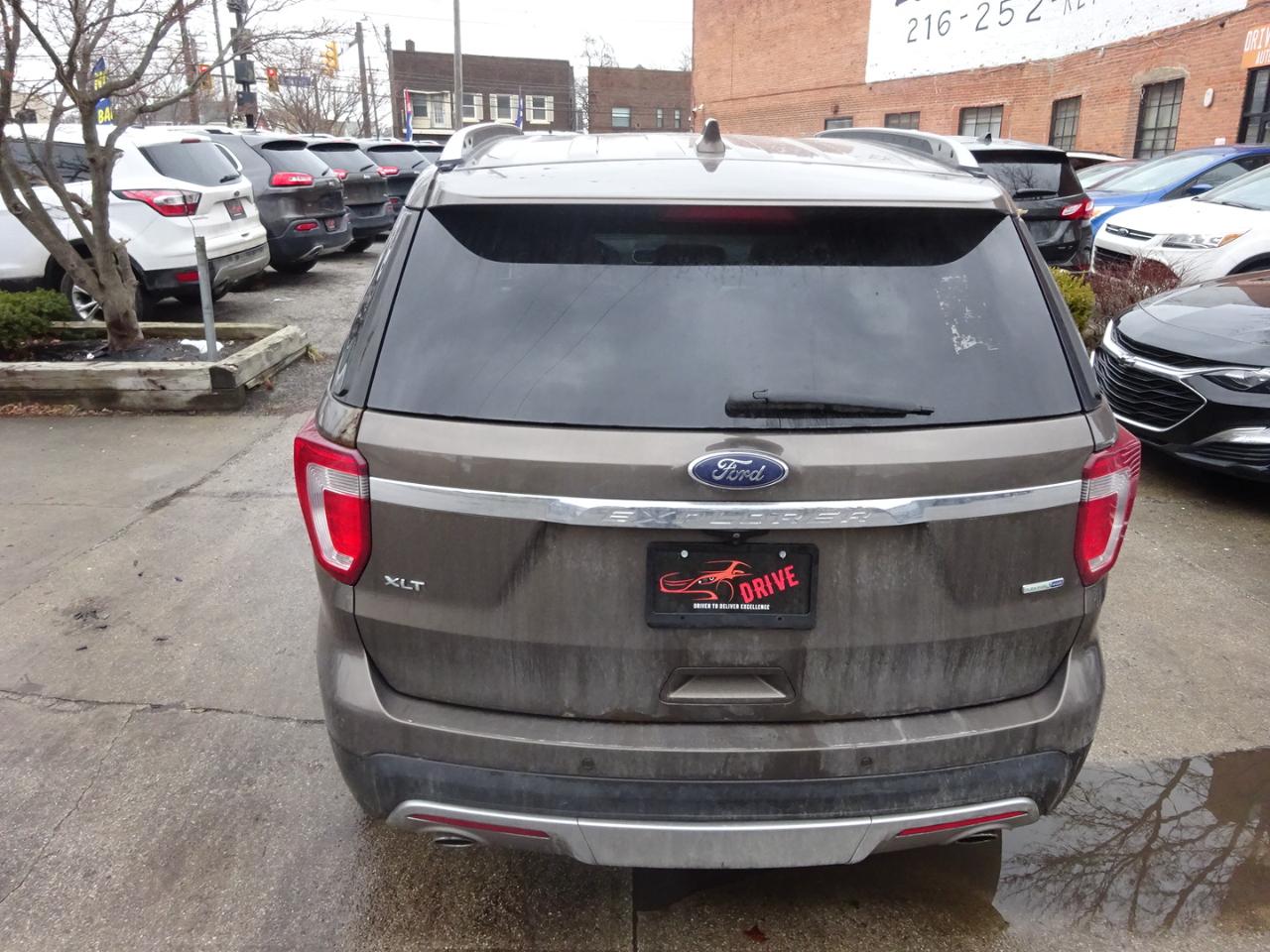 Ford Explorer 4WD 4dr XLT 2016