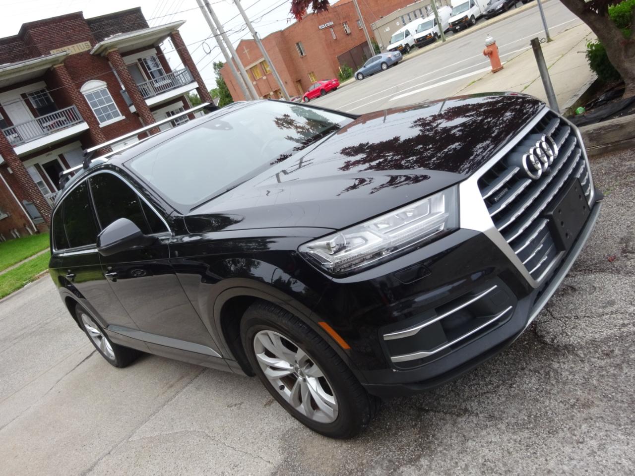 Audi Q7 SE Premium Plus 55 TFSI quattro 2019