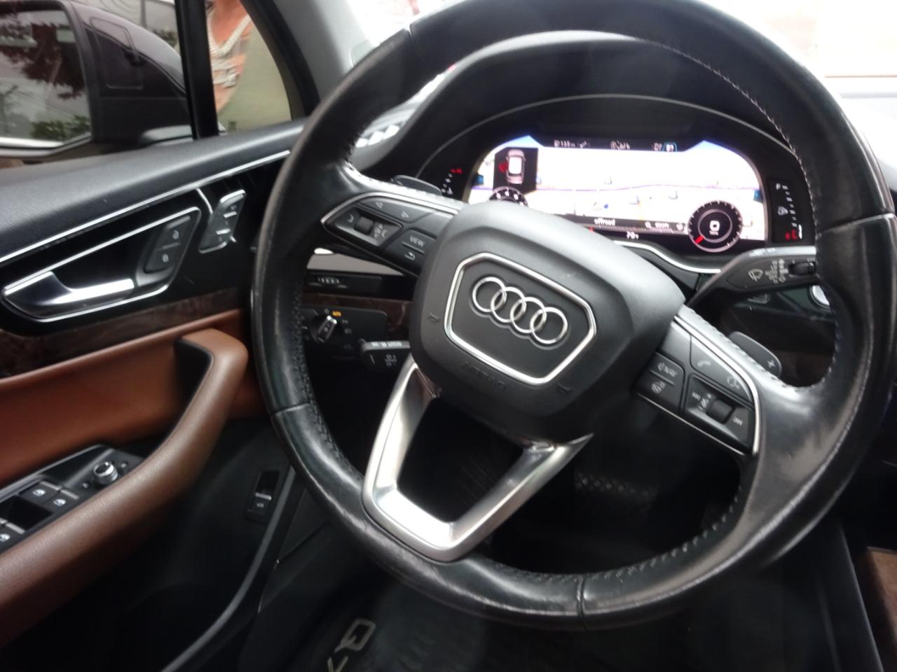 Audi Q7 SE Premium Plus 55 TFSI quattro 2019