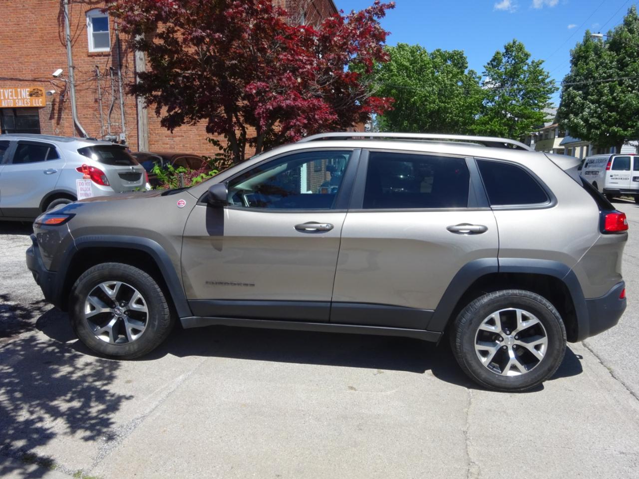 Jeep Cherokee 4WD 4dr Trailhawk 2016