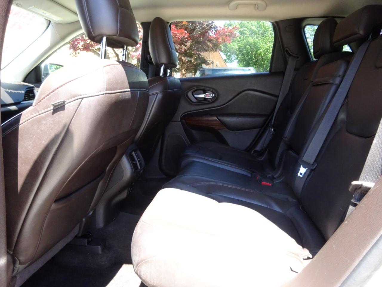 Jeep Cherokee 4WD 4dr Trailhawk 2016