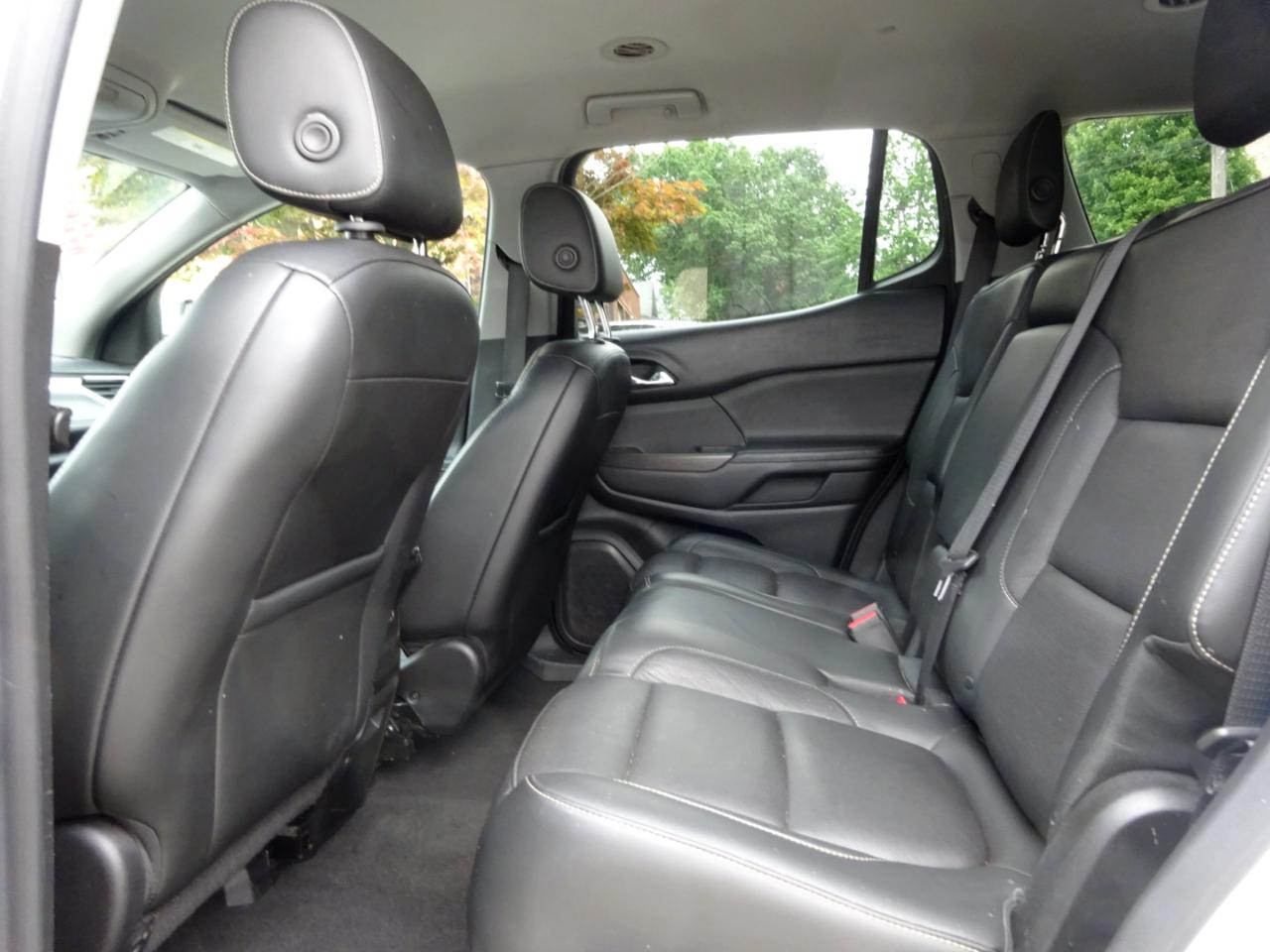 GMC Acadia AWD 4dr SLT w/SLT-1 2017