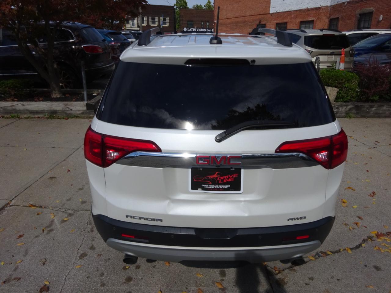 GMC Acadia AWD 4dr SLT w/SLT-1 2018