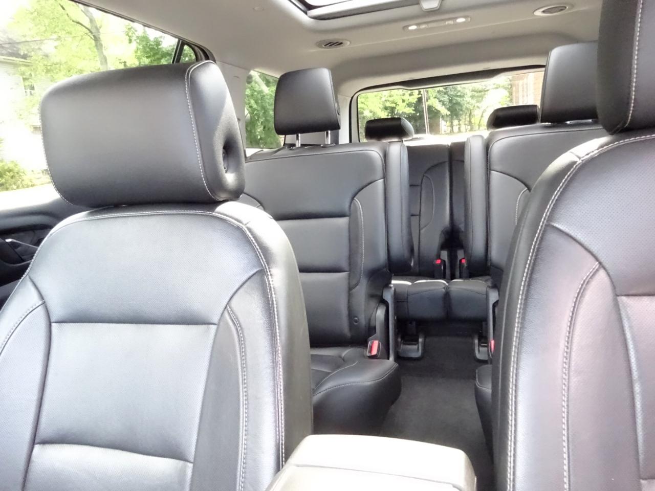 GMC Acadia AWD 4dr SLT w/SLT-1 2018