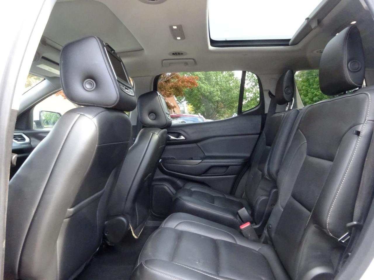 GMC Acadia AWD 4dr SLT w/SLT-1 2018