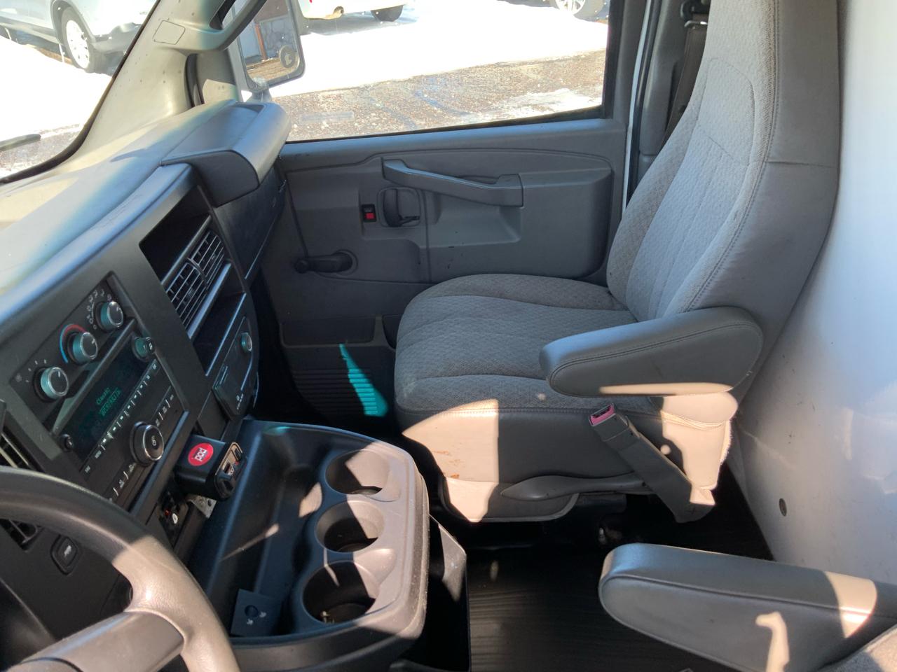 GMC Savana G3500 2016