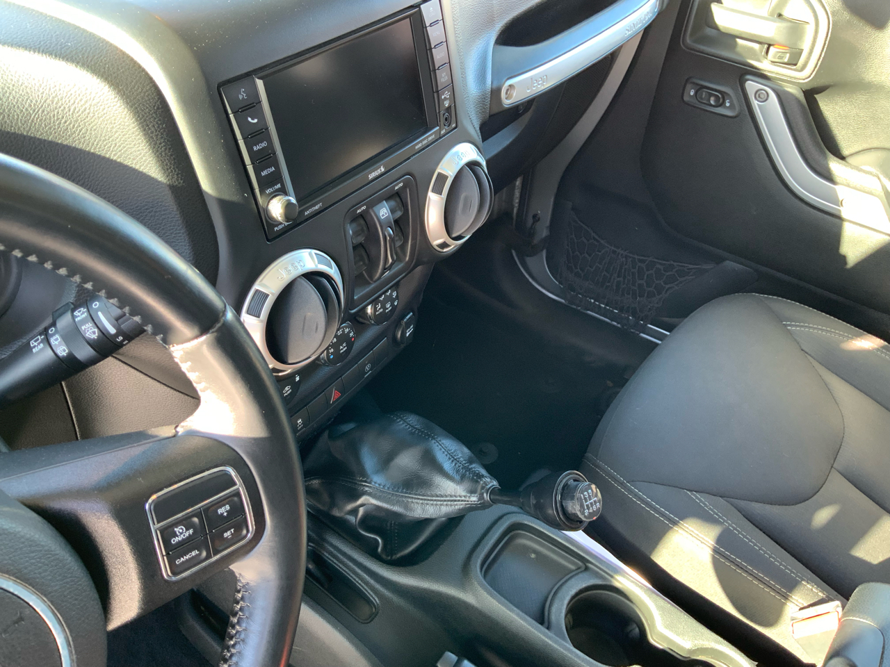 Jeep Wrangler Unlimited Sahara 4WD 2017