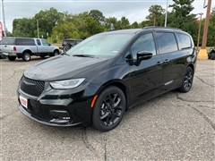 2024 Chrysler Pacifica  2024 Chrysler Pacifica