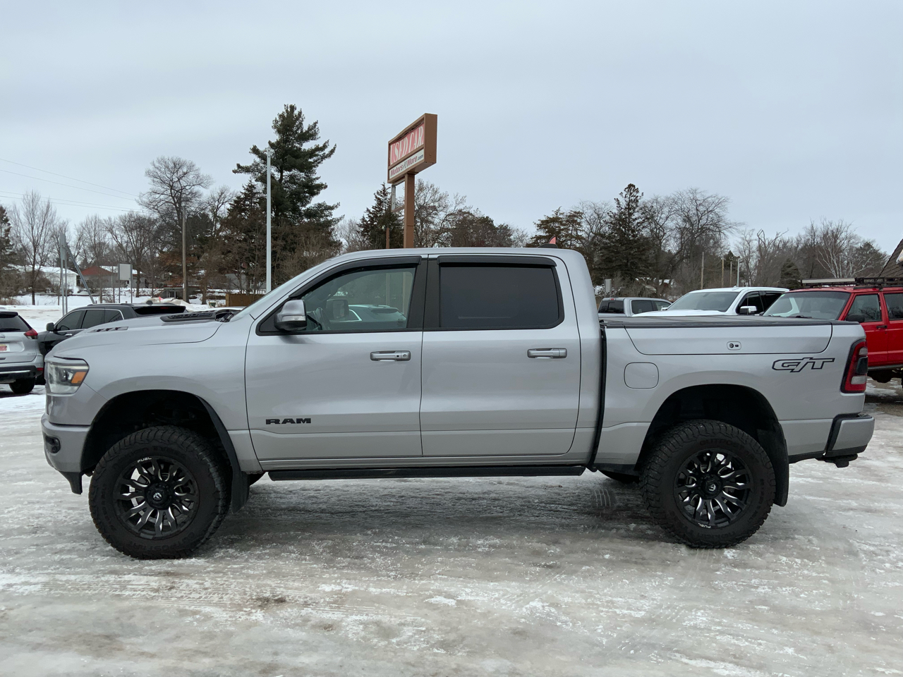 RAM 1500 Sport Crew Cab SB 4WD 2022