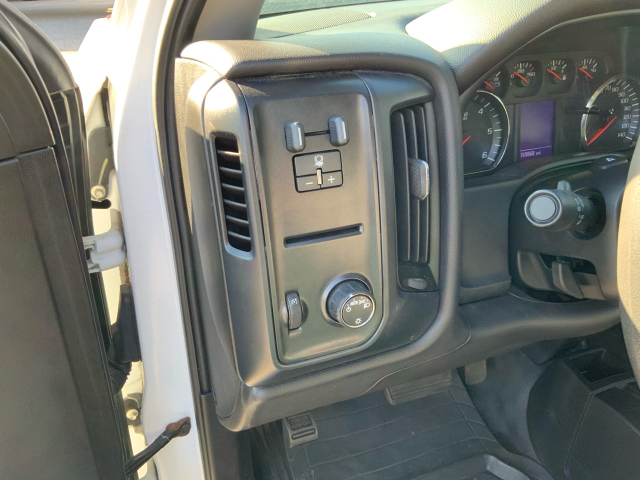 Chevrolet Silverado 2500HD Work Truck Long Box 4WD 2015