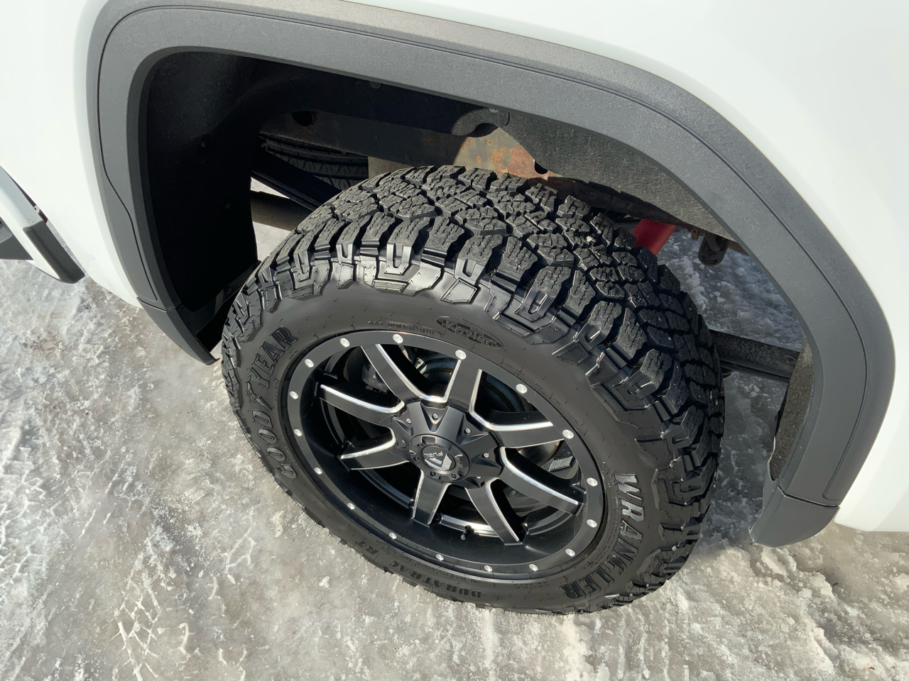 GMC Sierra 1500 AT4 Crew Cab Long Box 4WD 2019