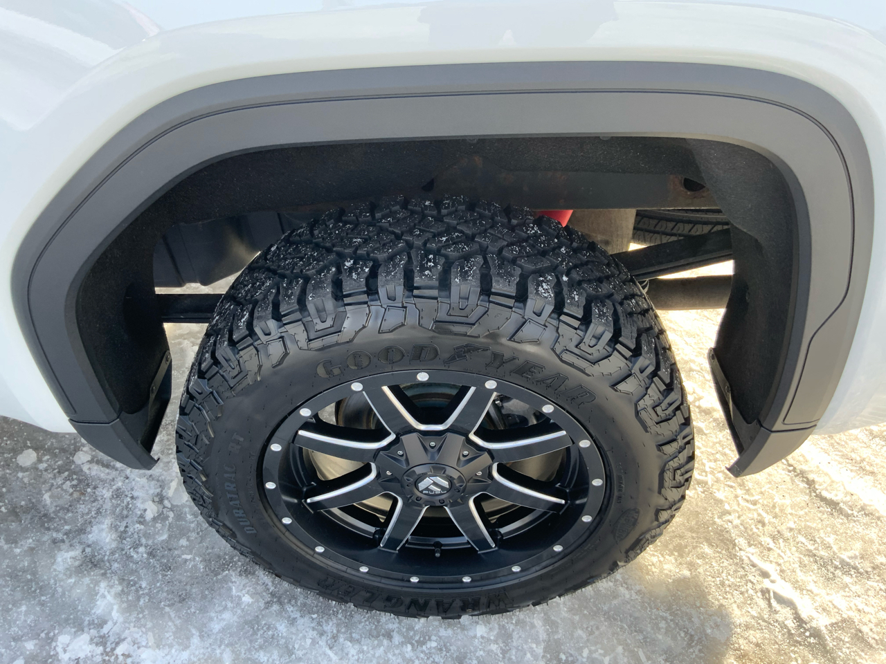 GMC Sierra 1500 AT4 Crew Cab Long Box 4WD 2019