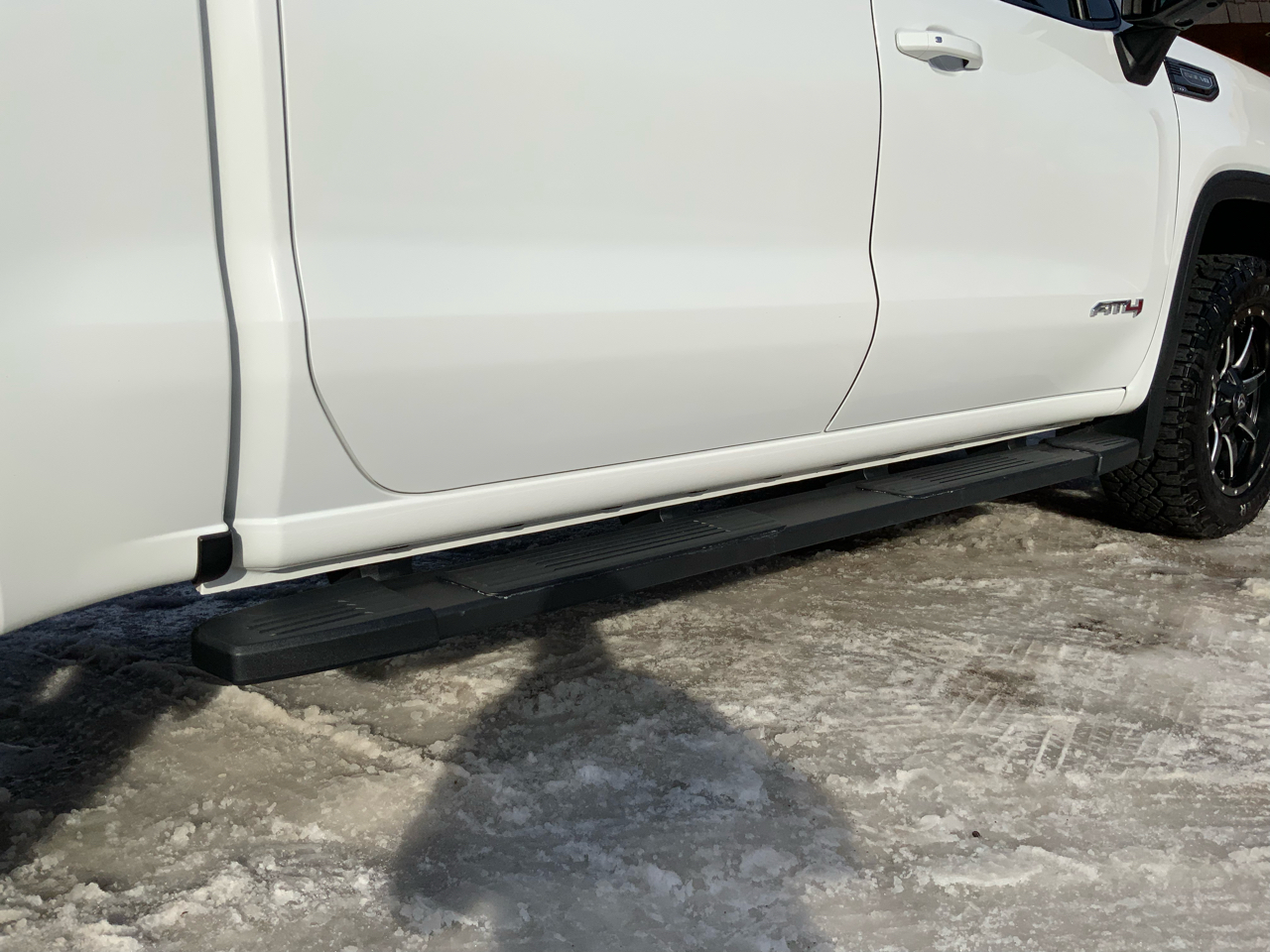 GMC Sierra 1500 AT4 Crew Cab Long Box 4WD 2019