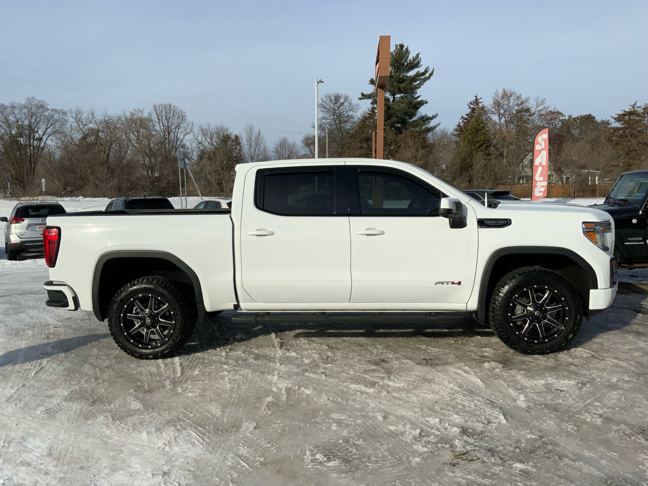 GMC Sierra 1500 AT4 Crew Cab Long Box 4WD 2019