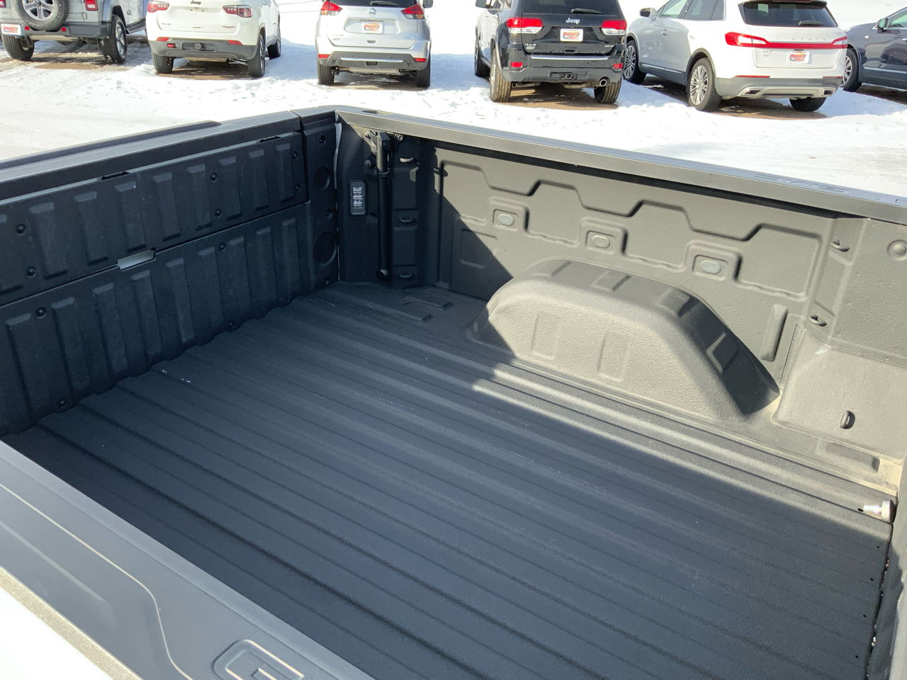 GMC Sierra 1500 AT4 Crew Cab Long Box 4WD 2019