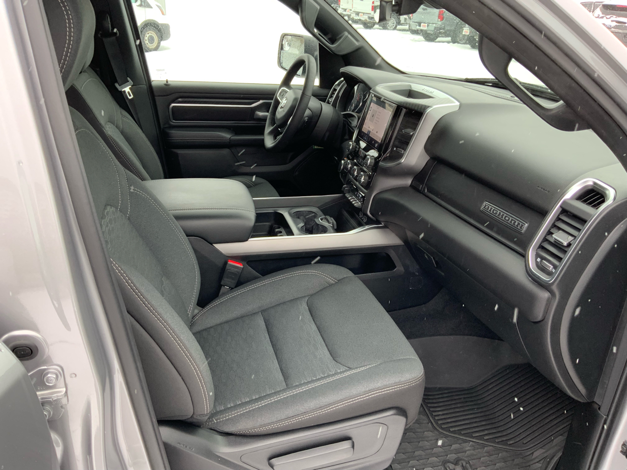 RAM 1500 Big Horn Crew Cab SWB 4WD 2025