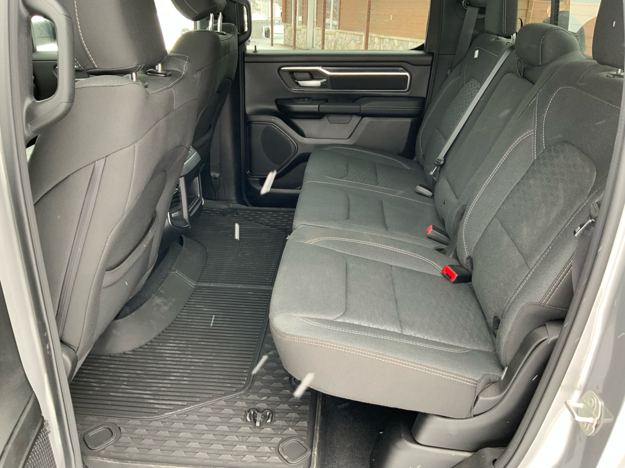 RAM 1500 Big Horn Crew Cab SWB 4WD 2025