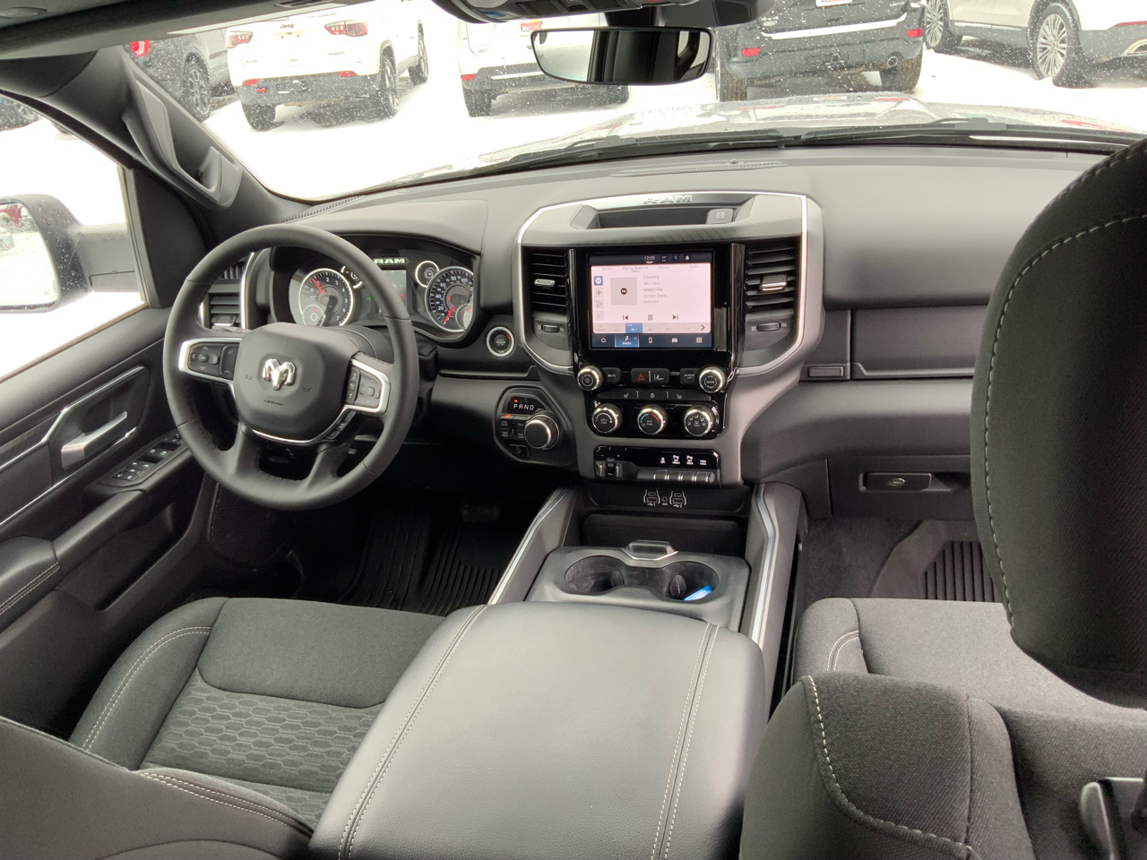 RAM 1500 Big Horn Crew Cab SWB 4WD 2025