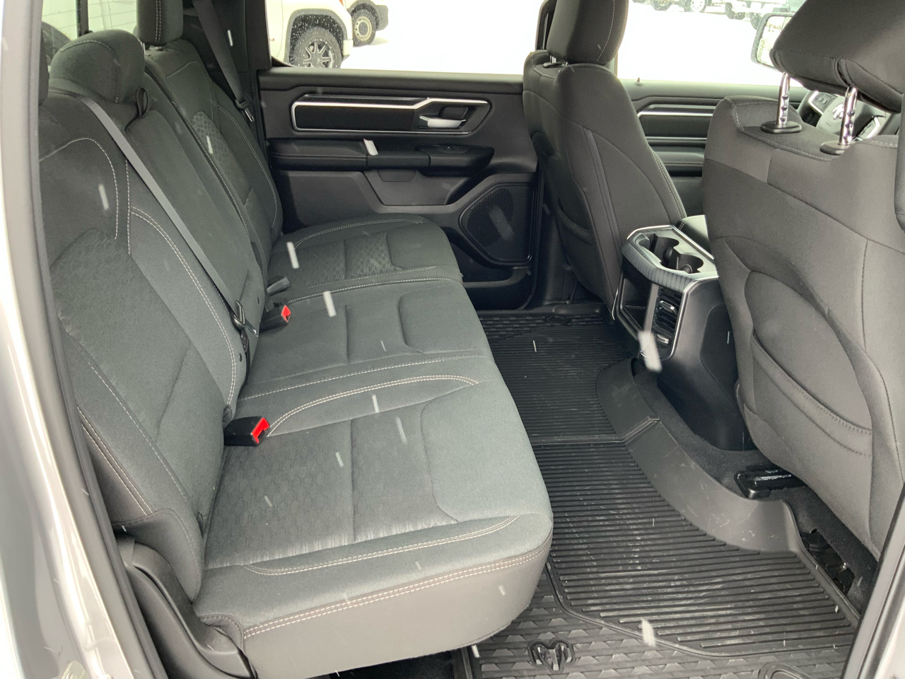 RAM 1500 Big Horn Crew Cab SWB 4WD 2025