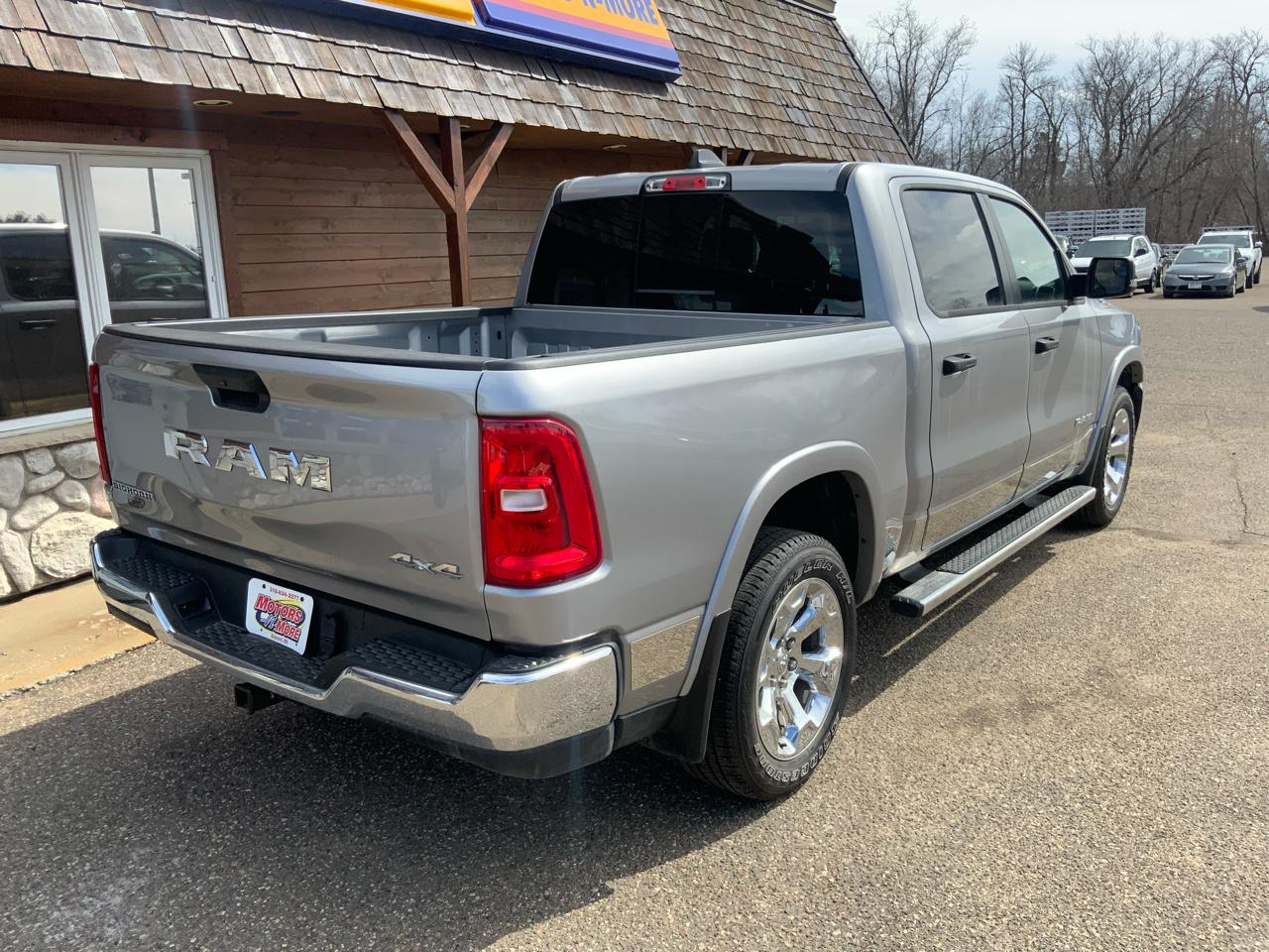 RAM 1500 Big Horn Crew Cab SWB 4WD 2025