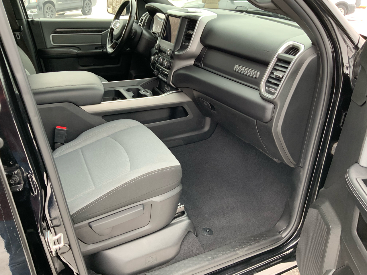 RAM 2500 Tradesman Crew Cab SWB 4WD 2021