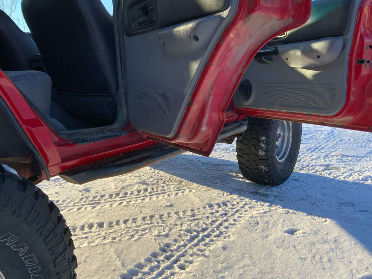 Jeep Cherokee Sport 4-Door 4WD 1997