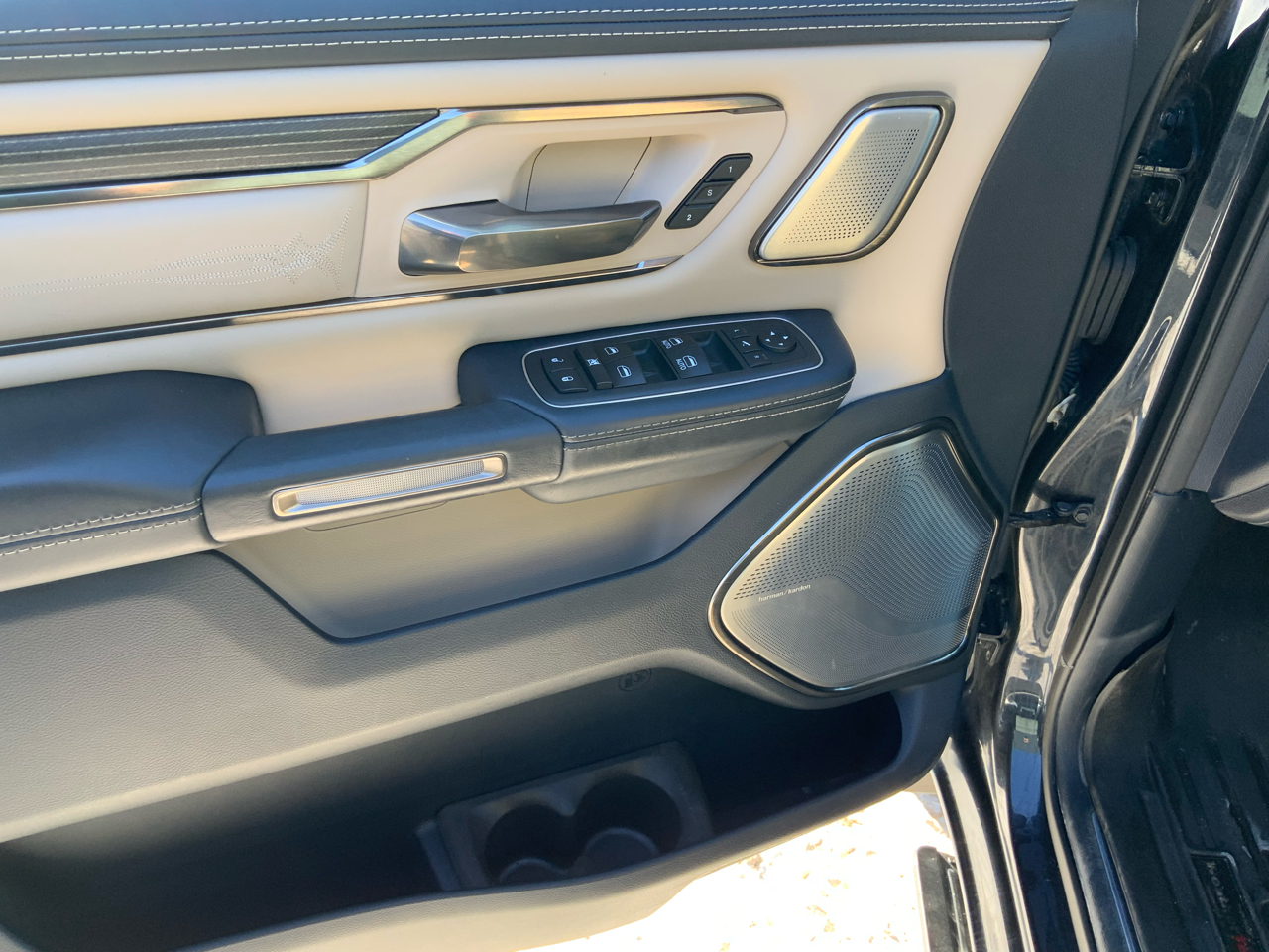 RAM 1500 Limited Crew Cab SWB 4WD 2019