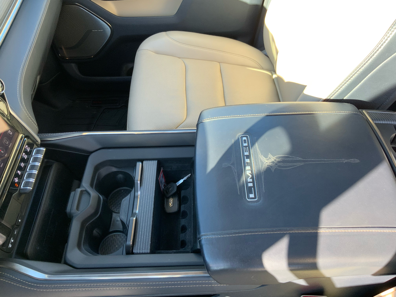 RAM 1500 Limited Crew Cab SWB 4WD 2019