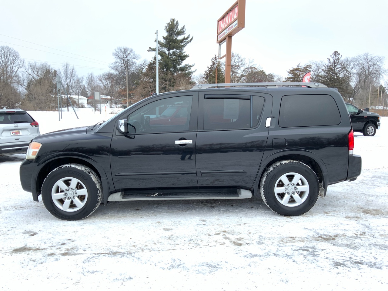 Nissan Armada SE 4WD 2010