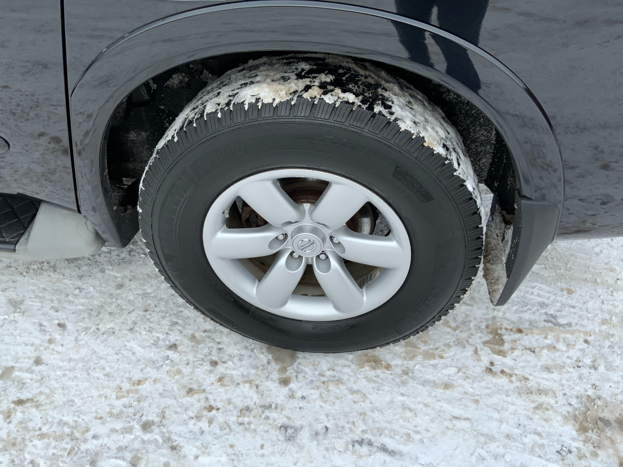 Nissan Armada SE 4WD 2010