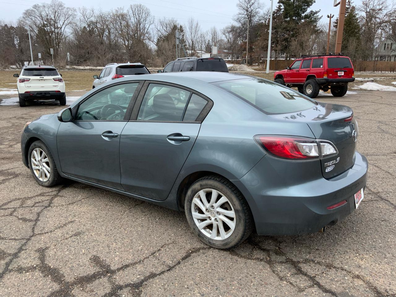 Mazda MAZDA3 i Touring 4-door 2012