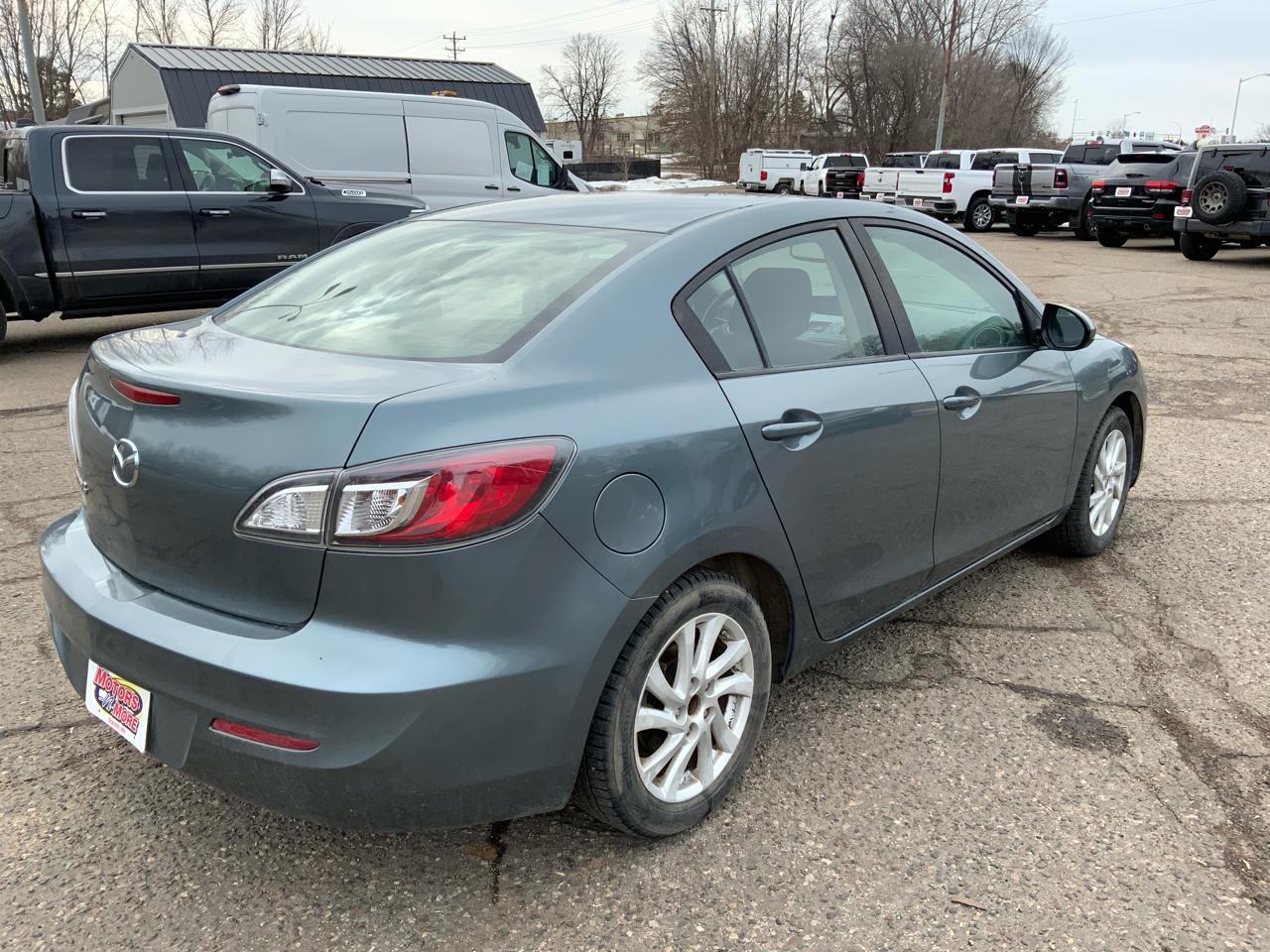 Mazda MAZDA3 i Touring 4-door 2012