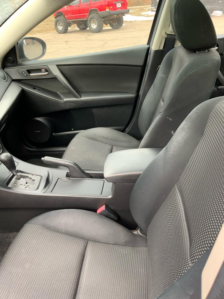 Mazda MAZDA3 i Touring 4-door 2012