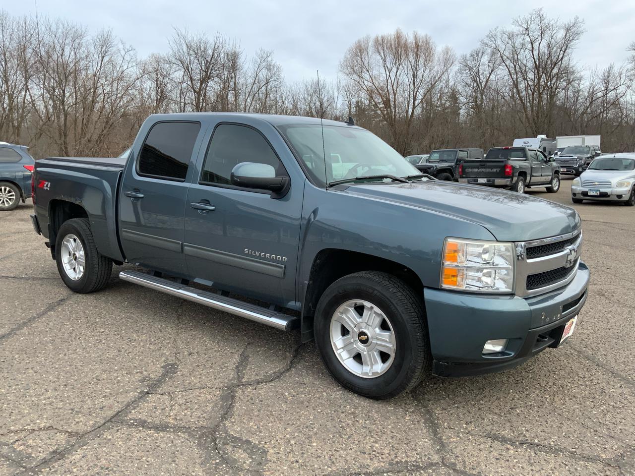 Chevrolet Silverado 1500 LTZ Crew Cab 4WD 2011