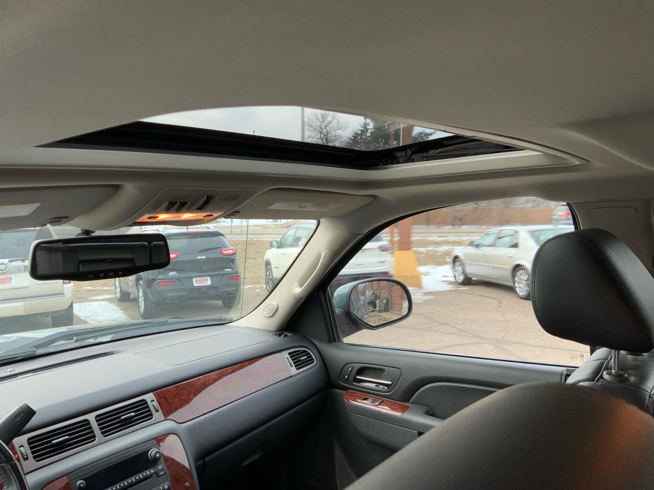 Chevrolet Silverado 1500 LTZ Crew Cab 4WD 2011