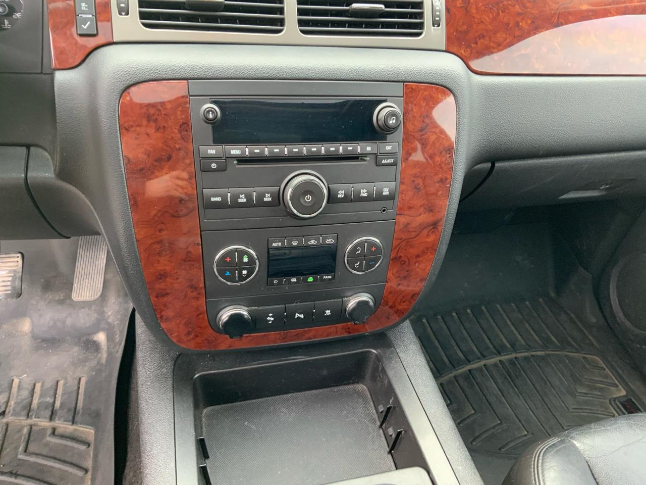 Chevrolet Silverado 1500 LTZ Crew Cab 4WD 2011