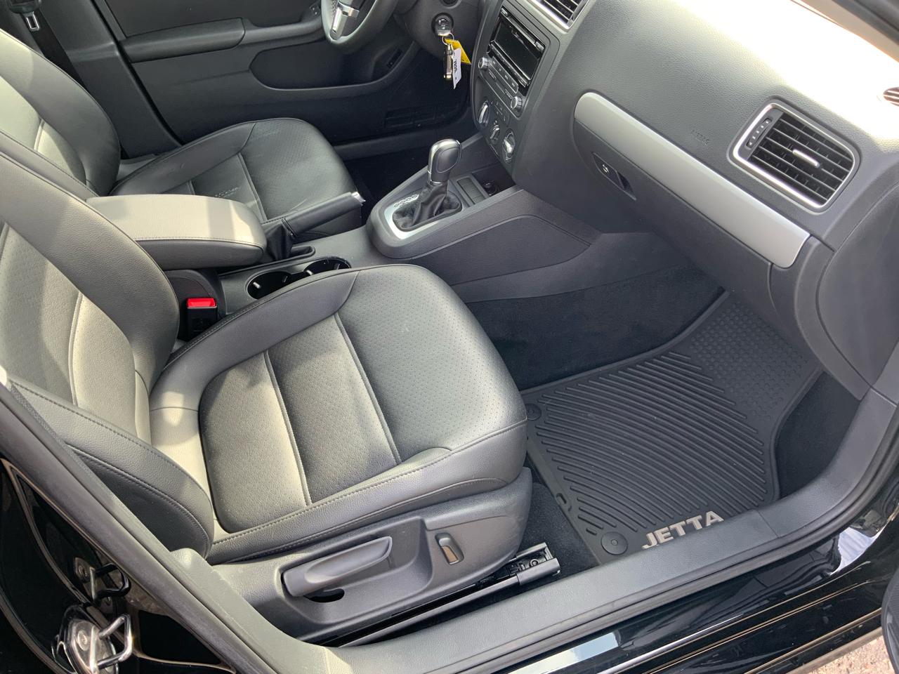 Volkswagen Jetta SE 2013