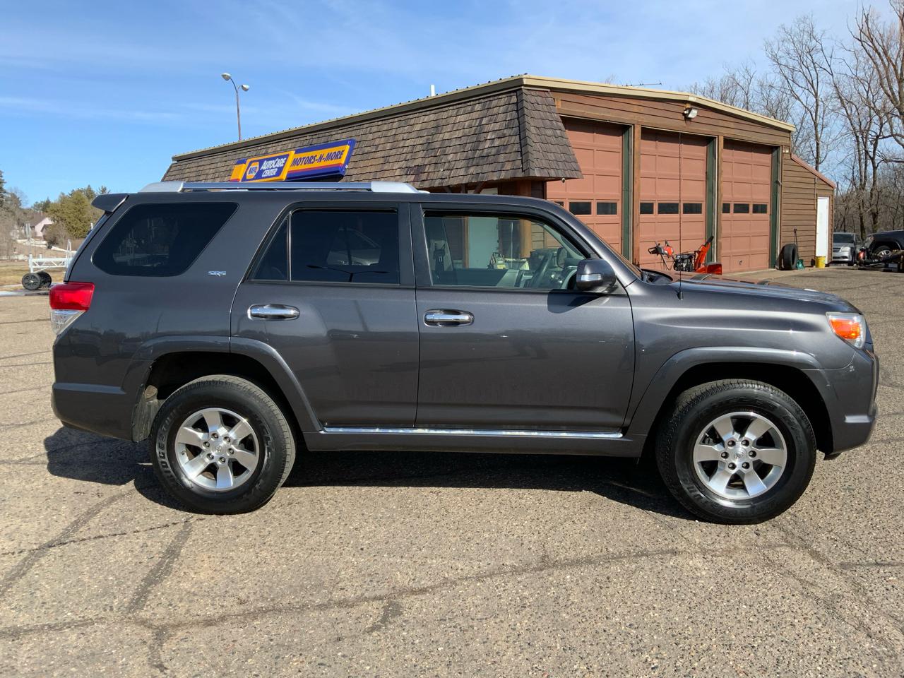 Toyota 4Runner SR5 4WD 2012