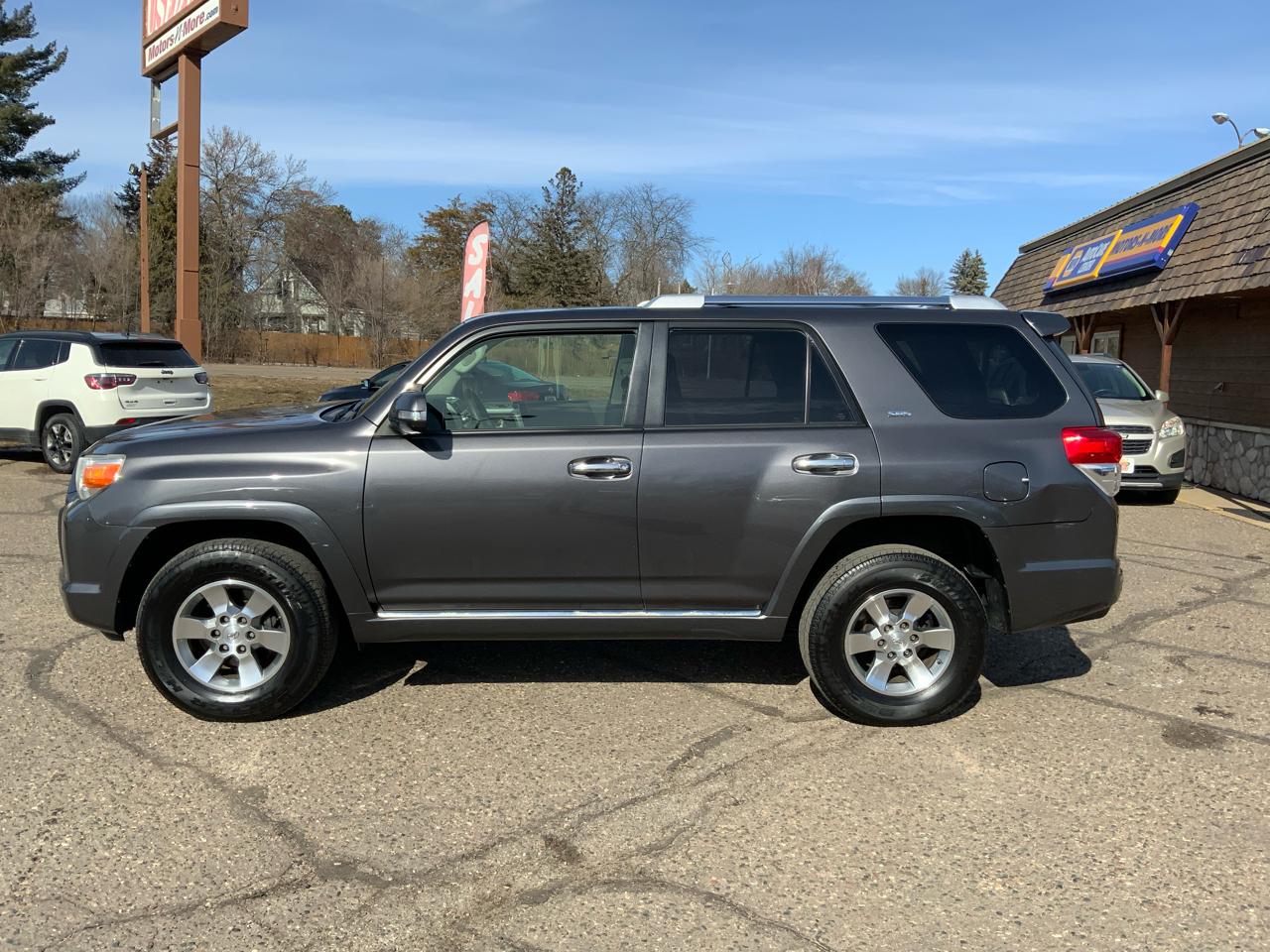 Toyota 4Runner SR5 4WD 2012