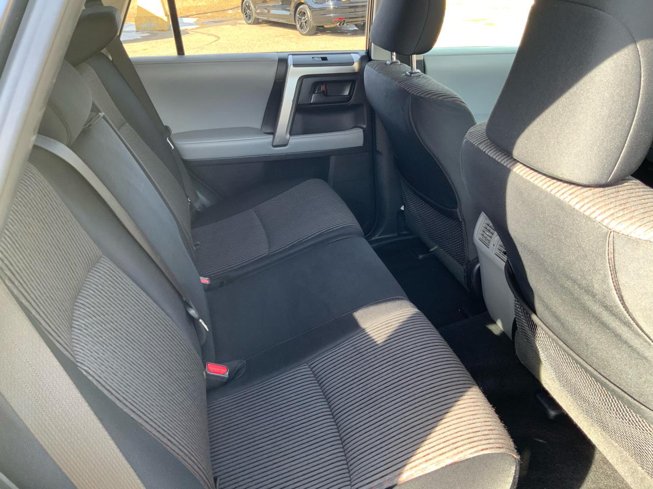 Toyota 4Runner SR5 4WD 2012