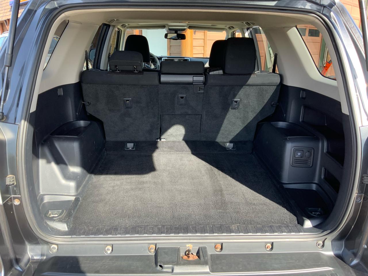 Toyota 4Runner SR5 4WD 2012