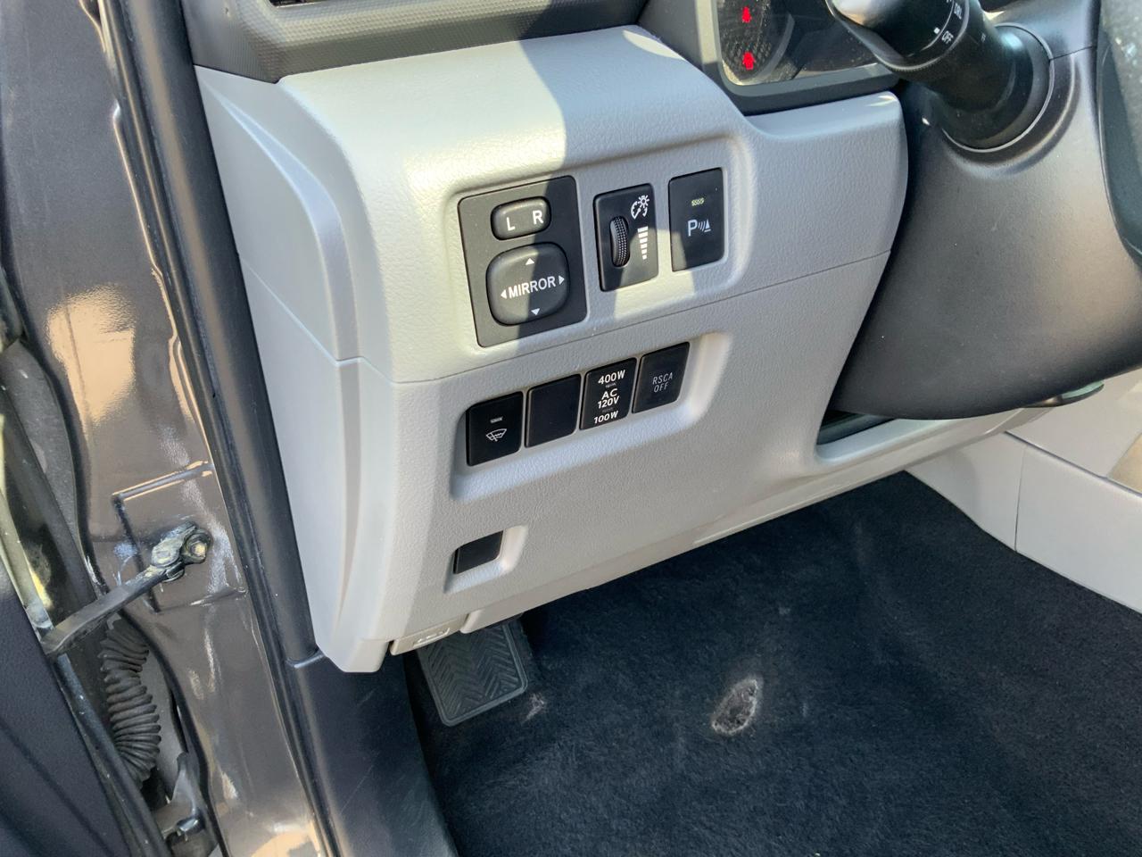 Toyota 4Runner SR5 4WD 2012